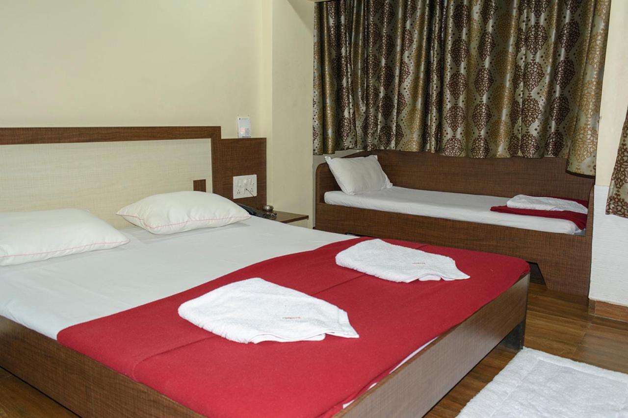 Hotel Mukesh Residency Пуне Екстер'єр фото
