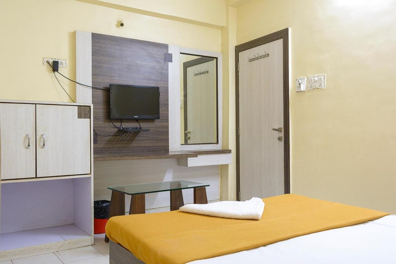 Hotel Mukesh Residency Пуне Екстер'єр фото