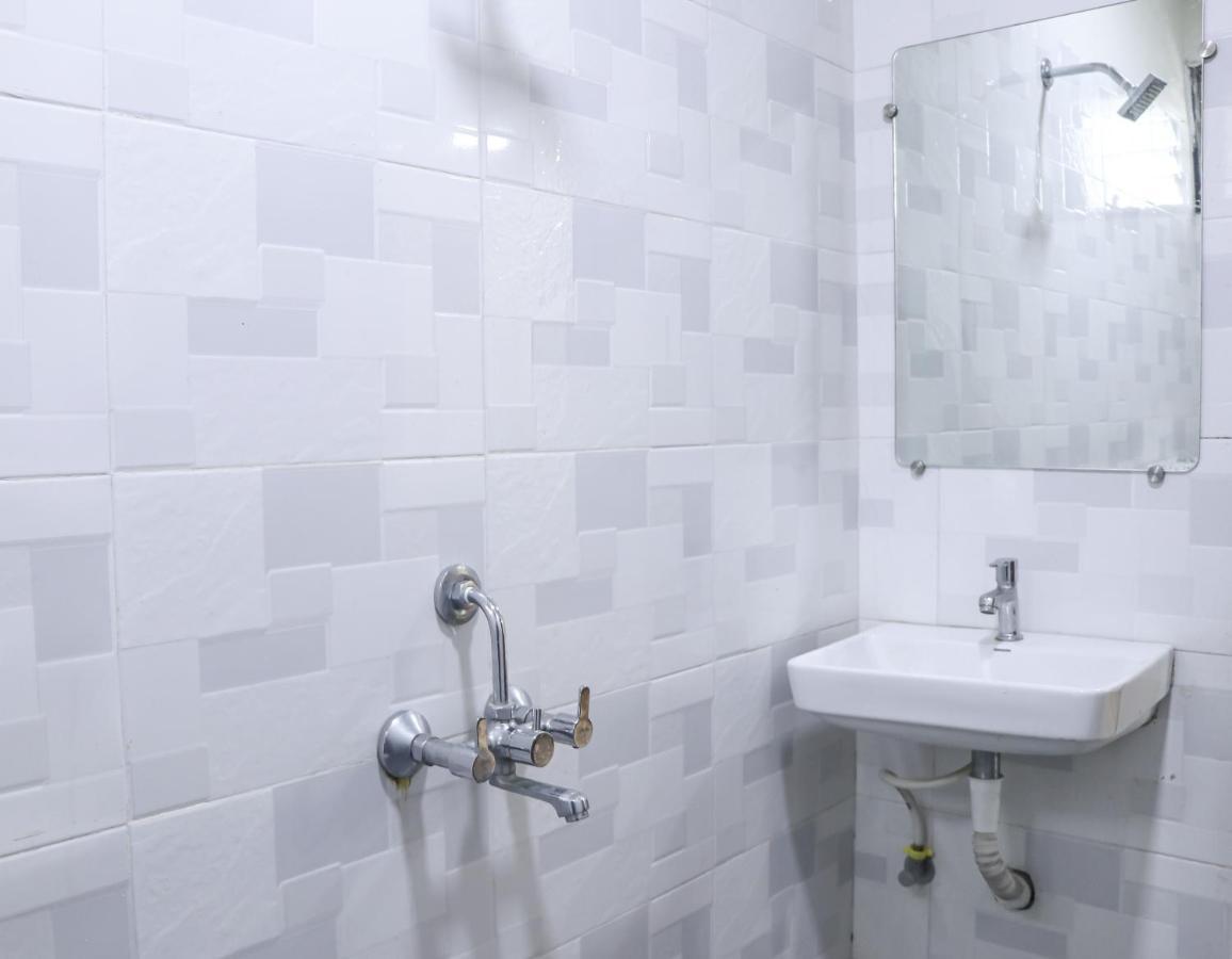 Hotel Mukesh Residency Пуне Екстер'єр фото